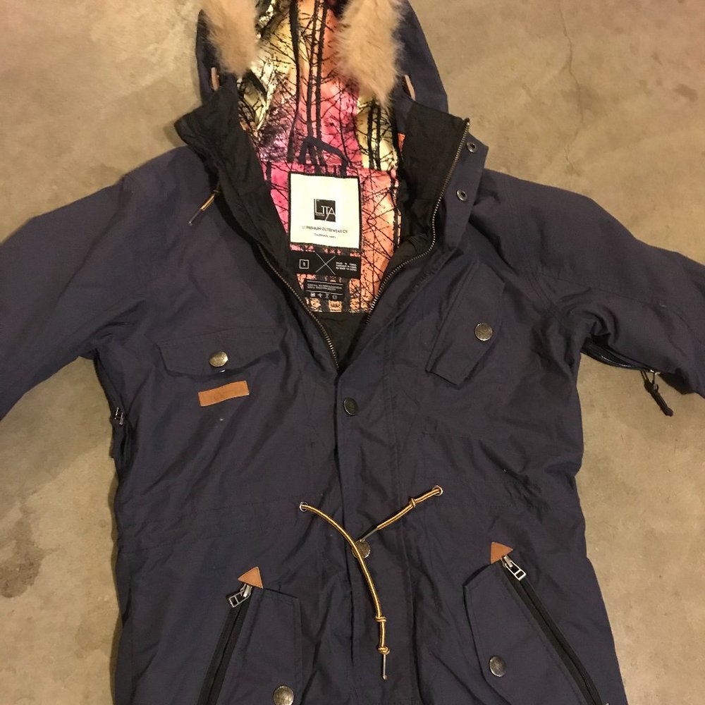 Women's Ski/Snowboard Jacket - Picture 2 of 4